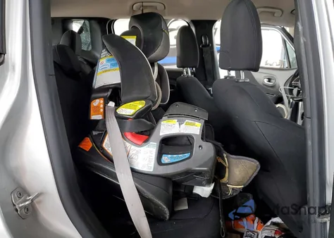 2015 Jeep Renegade Latitude из США, поврежденный, VIN ZACCJABT8FPB20493